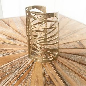 EUC Gold-tone Statement Cuff